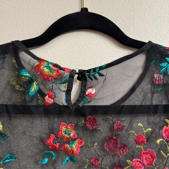 Floral Embroidered Sheer Black Top | Women’s Size Large - Picture 5 of 7